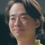 Yoshizawa is portrayed by Japanese actor Keisuke Watanabe (ワタナベケイスケ).
