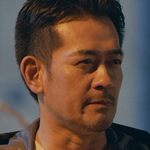 Jiang Jiang's father is portrayed by the Taiwanese actor Alex Ko (柯叔元).