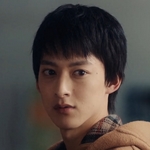 Kikuchi is played by the actor Ito Asahi (伊藤あさひ).