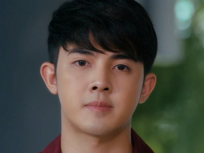 Prod is portrayed by the Thai actor Kut Tanawat Sukfuengfoo (คัท ธนวัฒน์ สุขเฟื่องฟู).