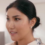 Waen is portrayed by a Thai actress.