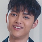 Jun Wei is portrayed by the Taiwanese actor Ivan Tsai (蔡弘燁).