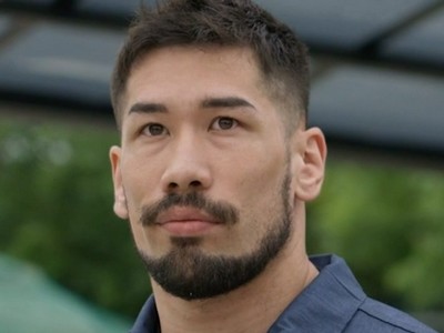 Ken is portrayed by Japanese actor Christopher Nishizawa (西澤クリストファー清).
