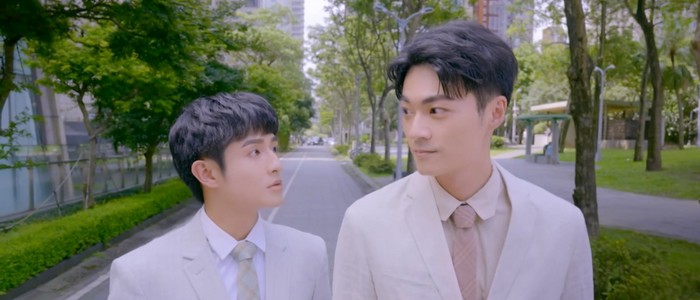 Anti Reset is a Taiwanese BL series about a robot and a human.