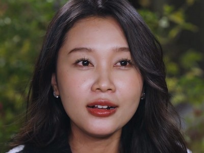 Nhung is portrayed by Vietnamese actress Thuy Ang (Thuý Ang).