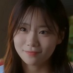 Sohee is portrayed by Korean actress Kim Bong Bang (김봉방).