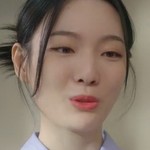 Jiwon's classmate, who has a crush on him, is portrayed by a Korean actress.