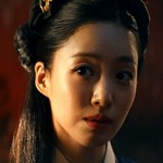 Cho Hee is portrayed by Korean actress Ham Eun Jung (함은정).