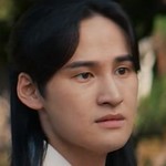 Jae Woon's friend is portrayed by a Korean actor.