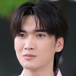 Nine is portrayed by the Thai actor Hey Wachirawit Ho.