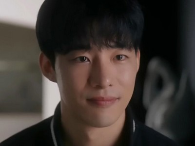 Taeha is portrayed by Korean actor Jeong Ri U (정리우).