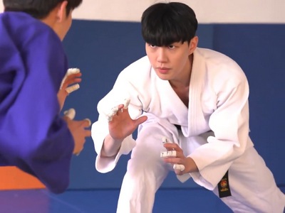 Do Jin wins the national judo competition.