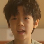 The child version of Ki Sub is portrayed by a Korean actor.