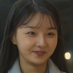 Hye Jin is portrayed by Korean actress Jung Yoo Hyeon (정유현).