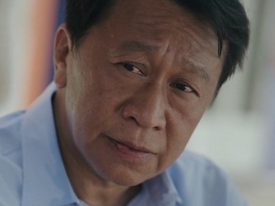 Wang is portrayed by Taiwanese actor Yu An Shun (游安順).