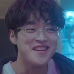 Geon Ju is portrayed by Korean actor Lee Ui Seop (이의섭).