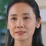 Chihiro is portrayed by Japanese actress Yoh Yoshida (吉田羊).