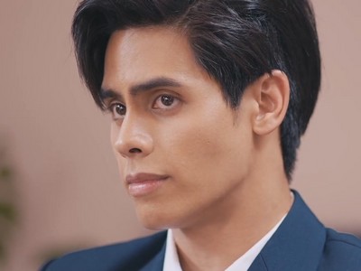 Nine is portrayed by the Thai actor Chahub Marut Ghoummeddin (ชาฮับ มารุจน์).