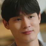 Yuchan is portrayed by Korean actor Min Chae Woo (민채우).