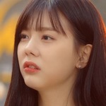 Se Ri is portrayed by the Korean actress Eun Chae (ì�€ì±„).