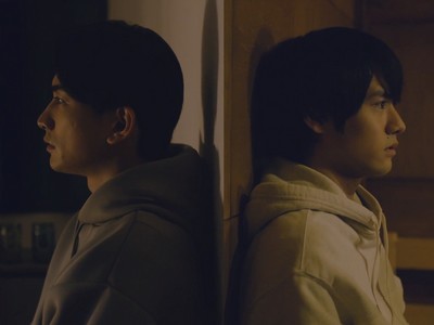 Adachi and Kurosawa switch to a long-distance relationship.