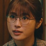 Momose is portrayed by Japanese actress Nagisa Shibuya (渋谷凪咲).