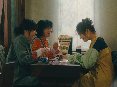 Tomoe and Momose and Inokashira share a parfait together.