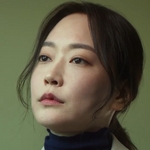 Yeon Woo's aunt is played by the actress Lee Min Ji (이민지).