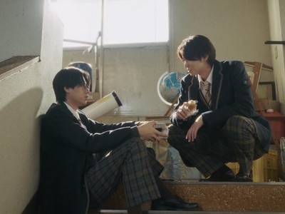 Akira and Kanata first meet at a school stairwell.