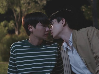 Prem and Ten almost kiss in the middle of the night.