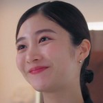Sasaki is portrayed by Japanese actress Seiko Utsumi (内海誠子).