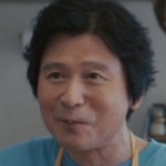 Wataru's father is portrayed by Japanese actor Etsushi Furukawa (古川悦史).