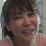 Wataru's mother is portrayed by Japanese actress Juri Manase (真瀬樹里).
