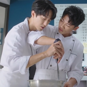 Kent and Kane get closer during their private cooking lessons together.