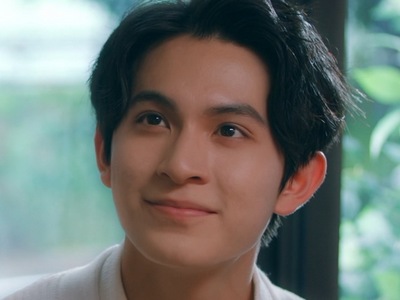 Amber is portrayed by the Taiwanese actor Erek Lin (林暉閔).