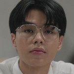 Tar is portrayed by Thai actor Aungpao Ochiris Suwanacheep (อังเปา โอชิริส สุวรรณชีพ).