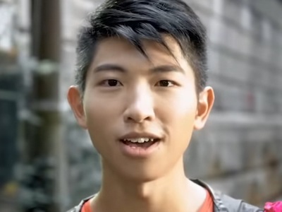 Chunho is portrayed by the Hong Kong actor Champi Lo.