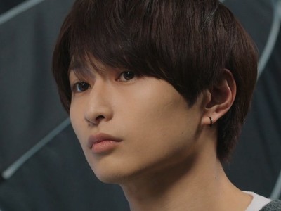 Konno is portrayed by Japanese actor Koshu Hirano (平野宏周).