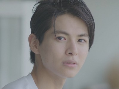 Koichi is portrayed by the Japanese actor Rio Komiya (小宮璃央).