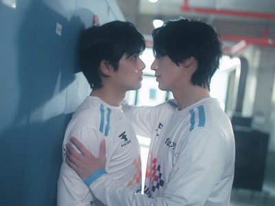 Ji U and Gang Jae share an intimate moment in the locker room.