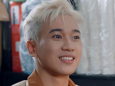 Thang is portrayed by Vietnamese actor Dac Thang (Đắc Thắng).