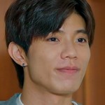 Bu Shi is portrayed by Taiwanese actor Eden Chen (陳峻廷).