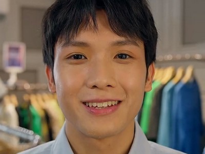 Xiao Bai is portrayed by Taiwanese actor Nelson Ji (紀成澔).