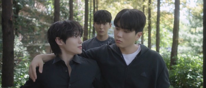 Fix the Error is a Korean BL short drama about a grim reaper who arrives in the living world. He's here to collect a human soul, but he can't identify the correct guy.