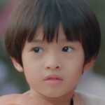 The child version of Gaysorn is portrayed by a Thai actor.