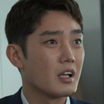 Seok-hwan is portrayed by Yoo Tae Joo (유태주).