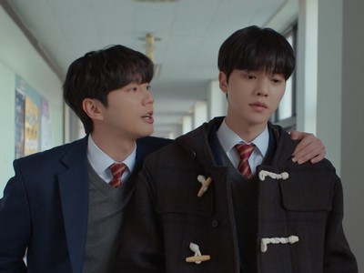 Pio and Jeongyo become friends.