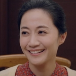 Yung Chieh's mom is played by the actress Chen Wan Ting (陳婉婷).