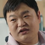 The teacher is portrayed by Korean actor Ko Kyu Pil (고규필).