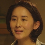 Chika's mom is played by the actress Kawai Aoba (河井青葉).